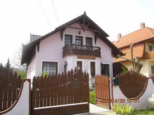 Rozsa Appartement